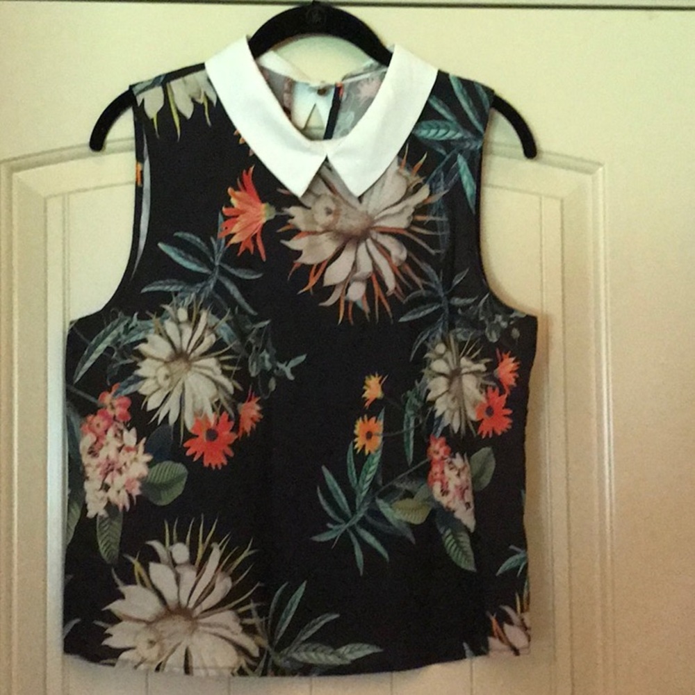 Sleeveless top